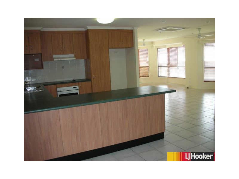 6 The Quarterdeck, Blacks Beach QLD 4740