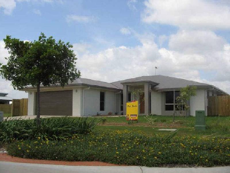 10 Companion Way, Bucasia QLD 4750