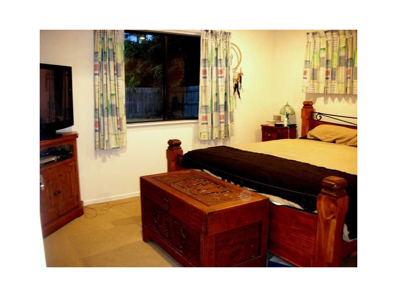 18 Beachside Place, Shoal Point QLD 4750