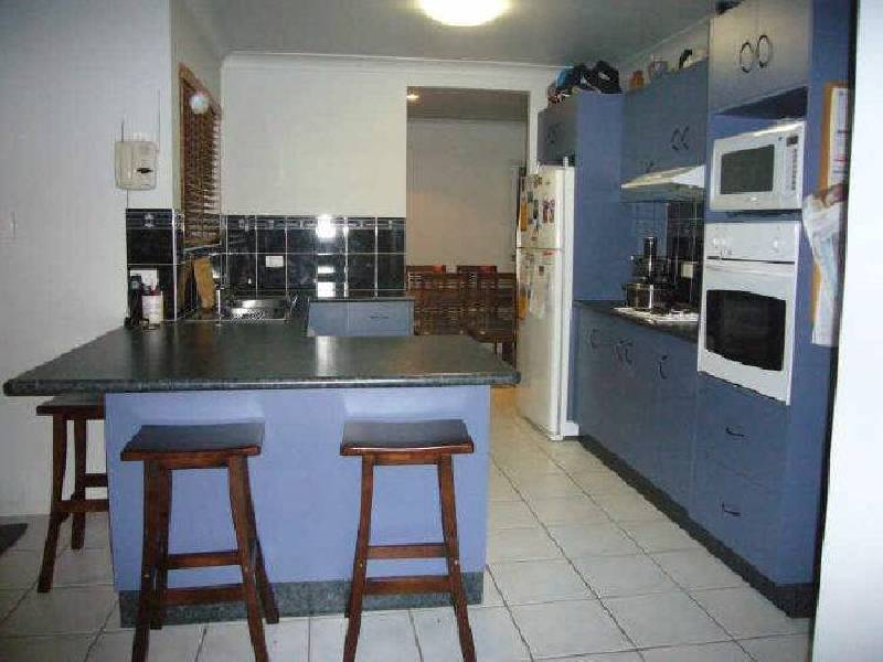 17 McHugh Street, Rural View QLD 4740