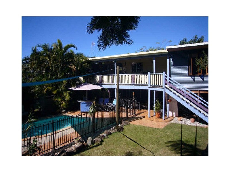 17 Brampton Avenue, Bucasia QLD 4750