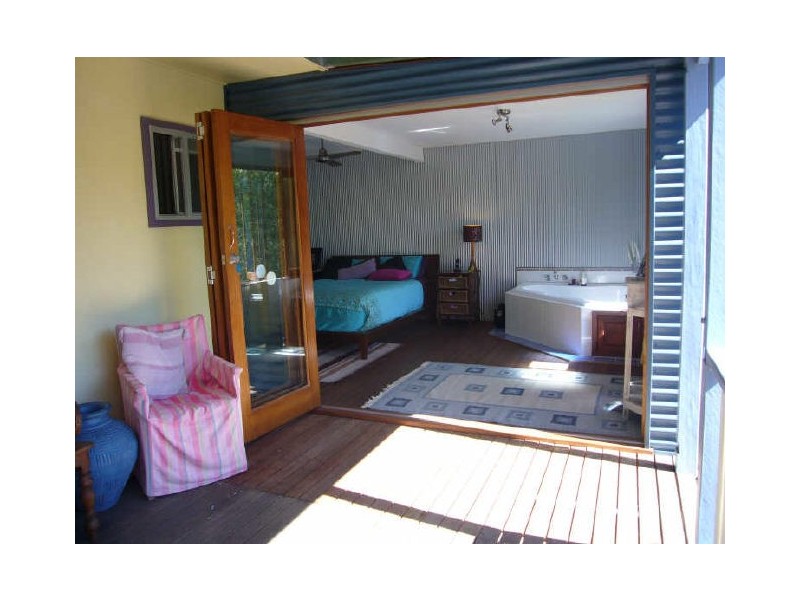 17 Brampton Avenue, Bucasia QLD 4750