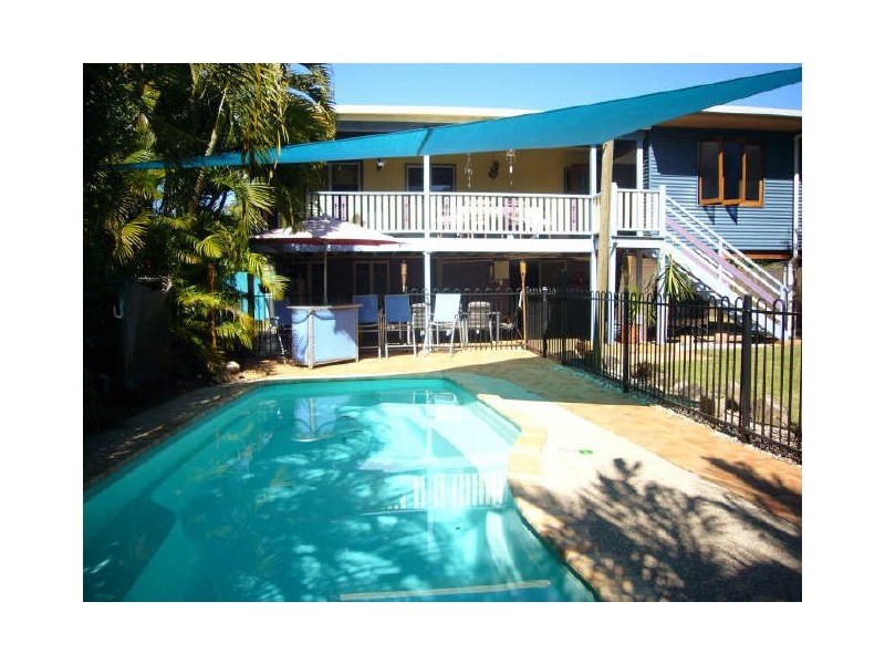 17 Brampton Avenue, Bucasia QLD 4750