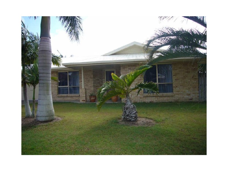 1 Mervyn Court, Bucasia QLD 4750