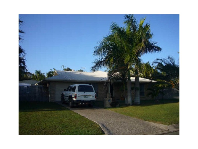 1 Mervyn Court, Bucasia QLD 4750