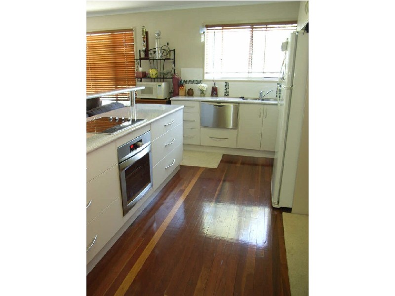 15 Nicklin Drive, Beaconsfield QLD 4740