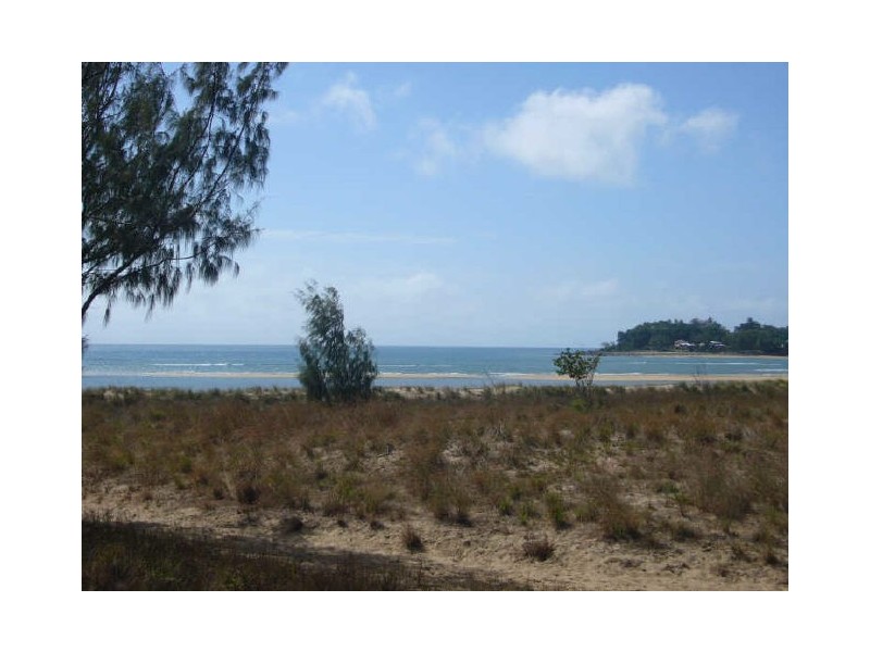 63 Bucasia Esplanade, Bucasia QLD 4750