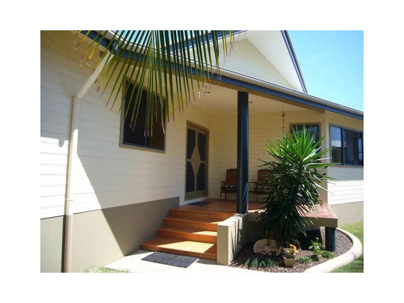 6 Trochus Court, Shoal Point QLD 4750