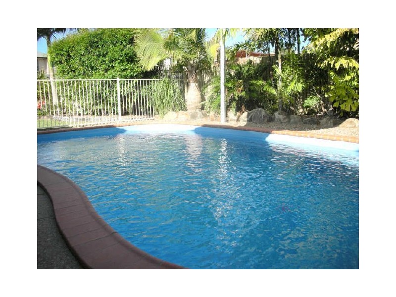 4 Botha Street, Blacks Beach QLD 4740