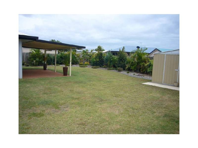 18 Michelle Crescent, Bucasia QLD 4750