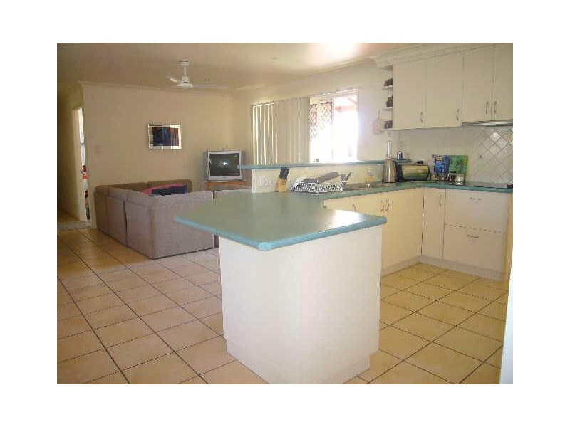 15 Admiralty Way, Bucasia QLD 4750