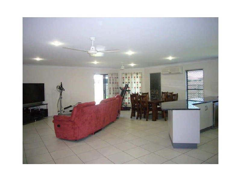 14 Companion Way, Bucasia QLD 4750