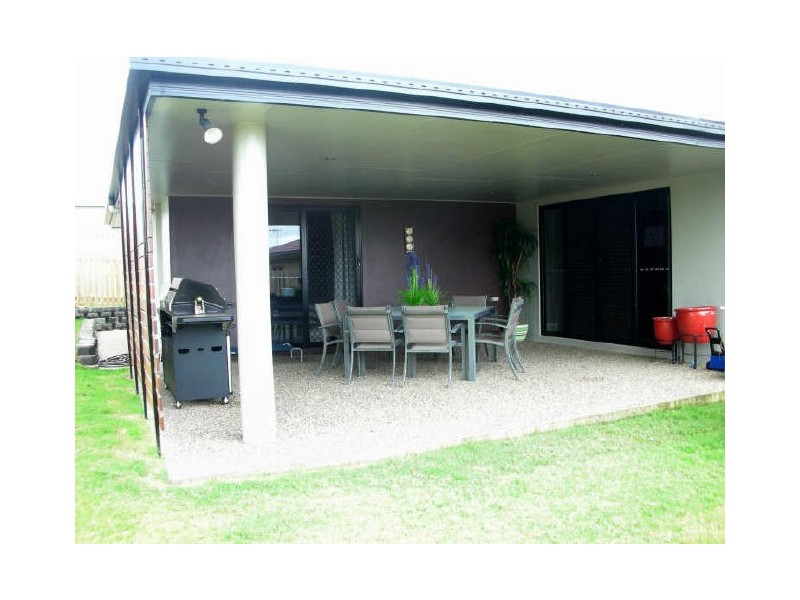41 Sharp Street, Rural View QLD 4740