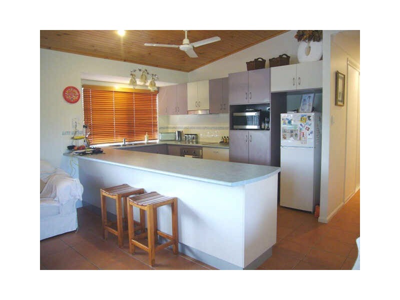 10 Friarbird Avenue, Blacks Beach QLD 4740