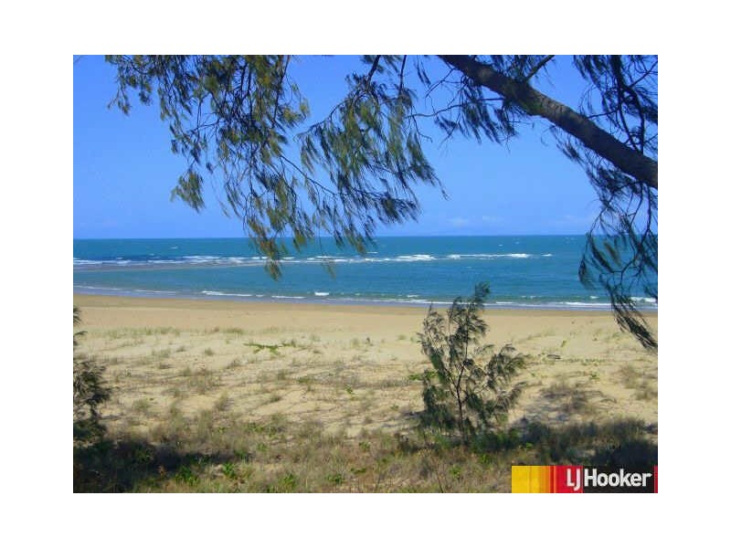 9 Coral Drive, Blacks Beach QLD 4740