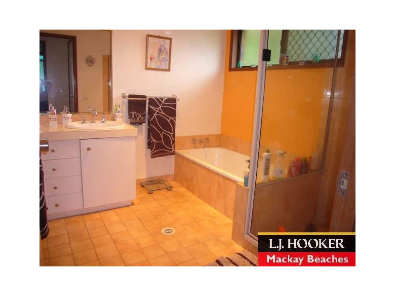 53 Geoffrey Thomas Drive, Bucasia QLD 4750