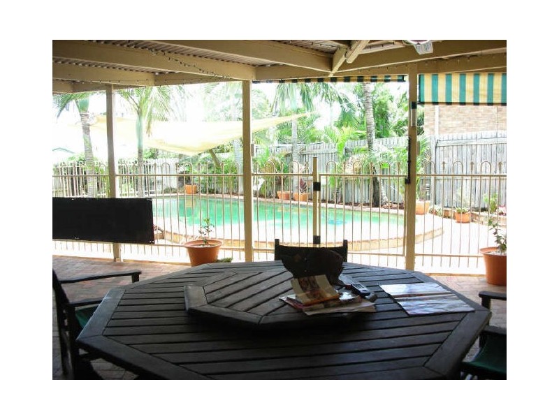 3 Hillcrest Street, Eimeo QLD 4740