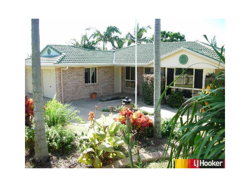 3 Hillcrest Street, Eimeo QLD 4740