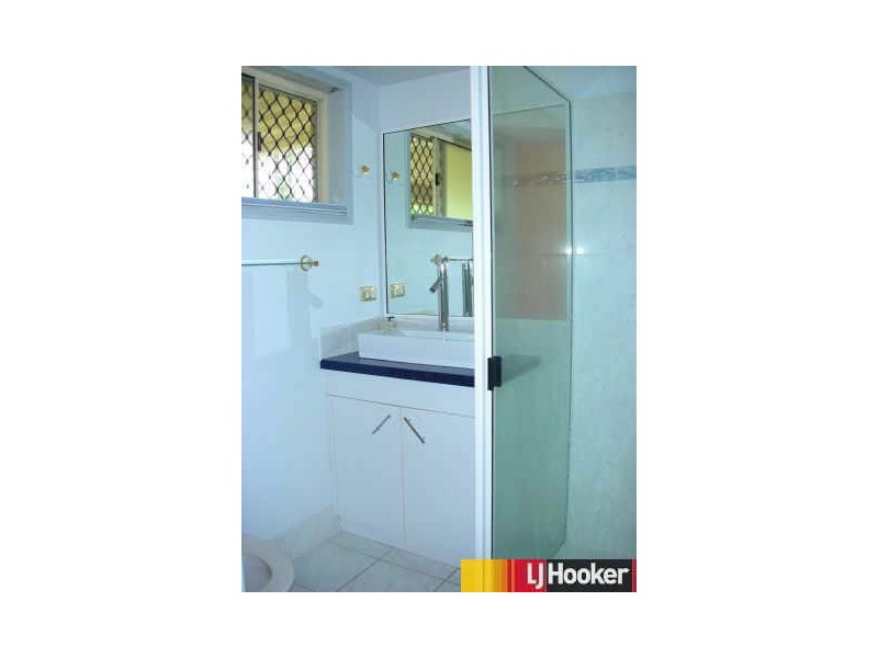 3 Hillcrest Street, Eimeo QLD 4740