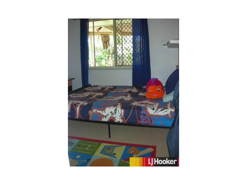 3 Hillcrest Street, Eimeo QLD 4740