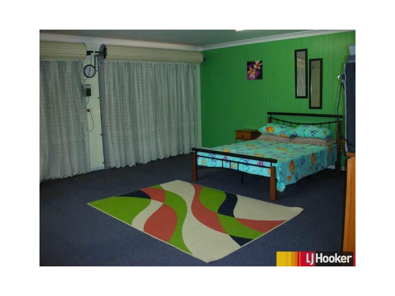 3 Hillcrest Street, Eimeo QLD 4740