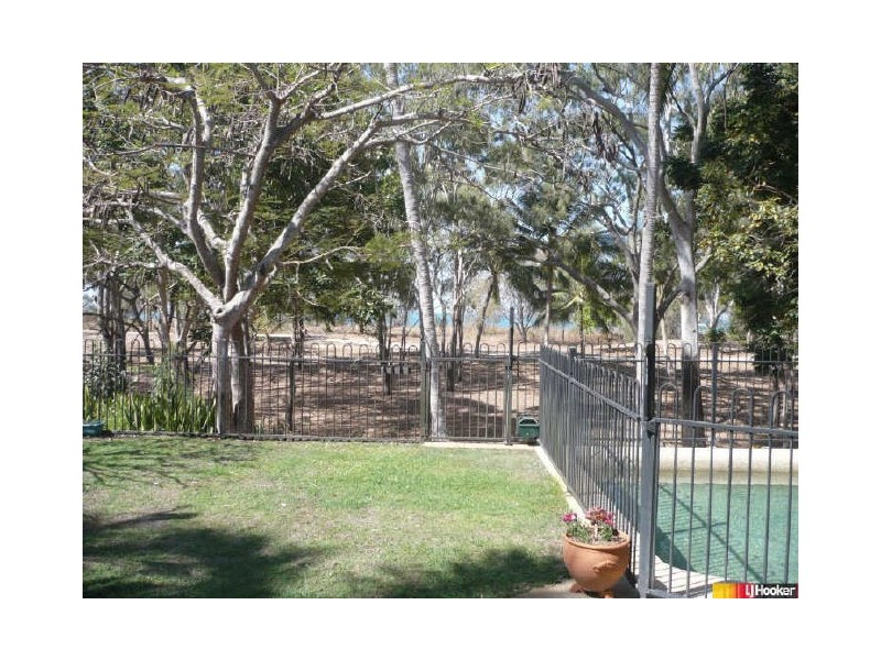65 The Esplanade, Bucasia QLD 4750