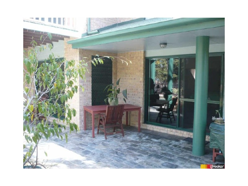 65 The Esplanade, Bucasia QLD 4750