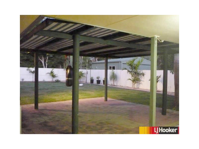 8 Spinnaker Way, Bucasia QLD 4750