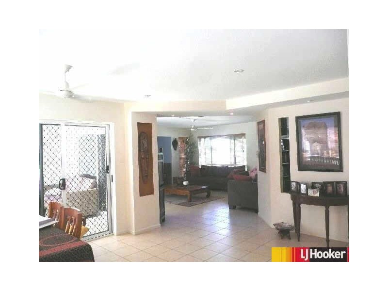 18 Seaspray Close, Shoal Point QLD 4750