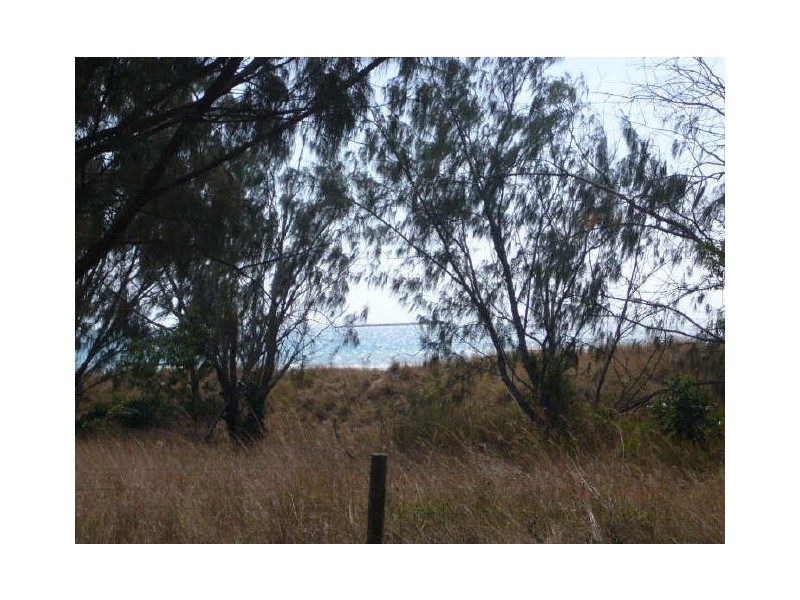 63 The Esplanade, Bucasia QLD 4750