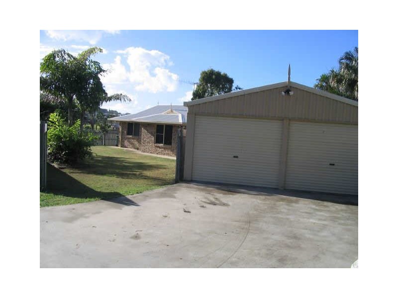 75 McLaughlin Drive, Eimeo QLD 4740