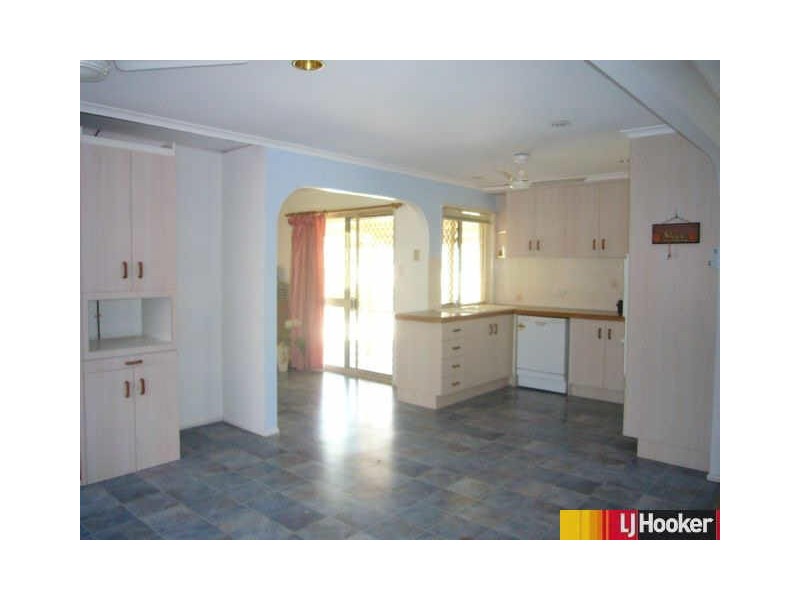8 Tellin Street, Shoal Point QLD 4750