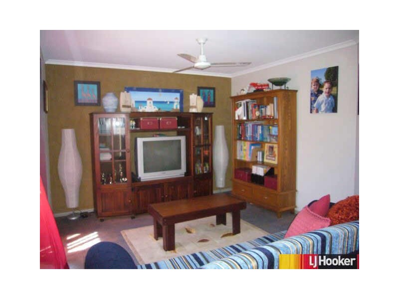 4 Bluewater Court, Bucasia QLD 4750