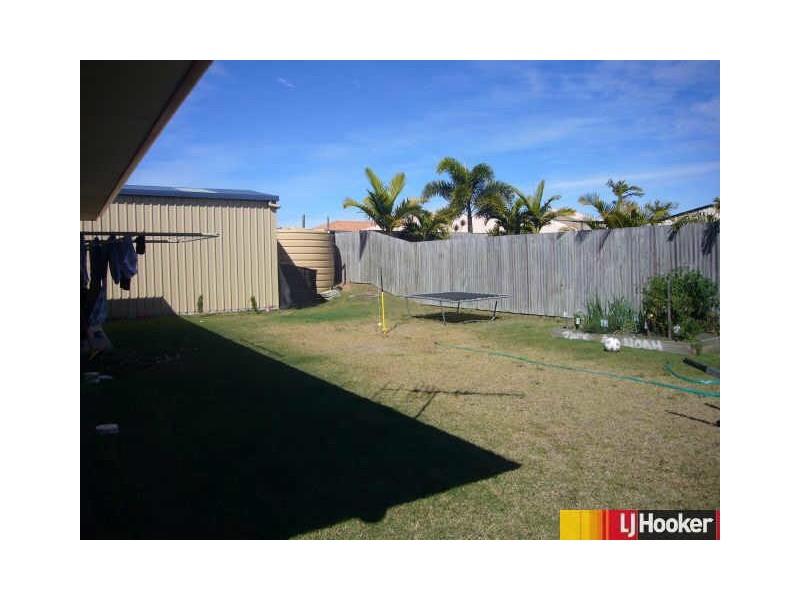 4 Bluewater Court, Bucasia QLD 4750