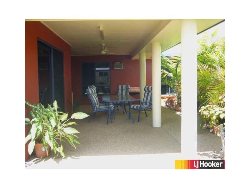 49 Slater Avenue, Blacks Beach QLD 4740