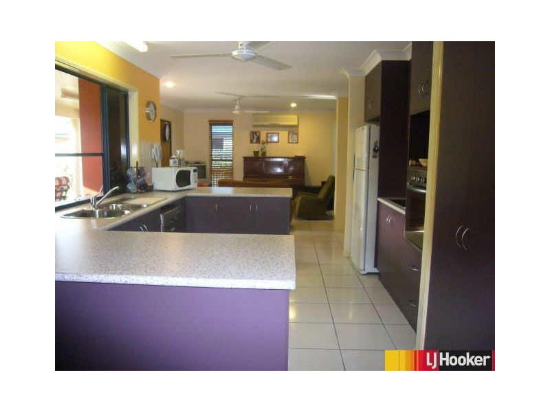 49 Slater Avenue, Blacks Beach QLD 4740