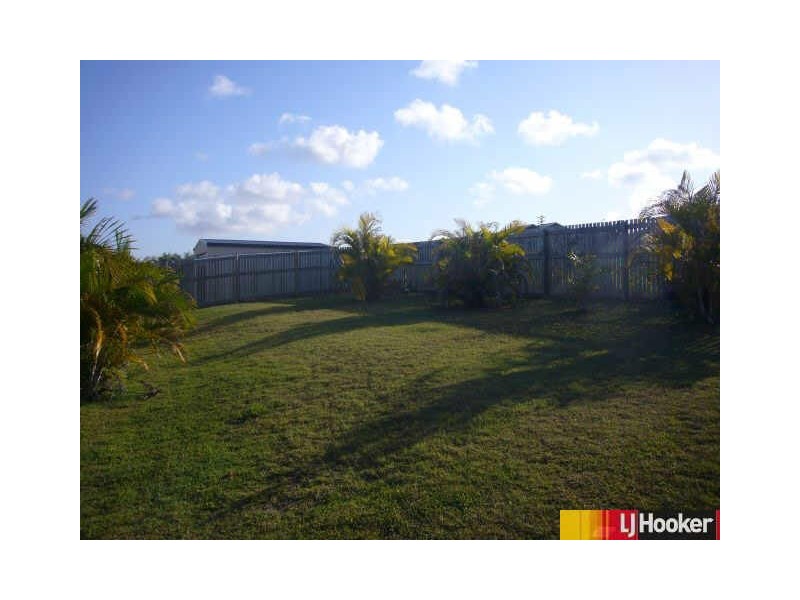 49 Slater Avenue, Blacks Beach QLD 4740
