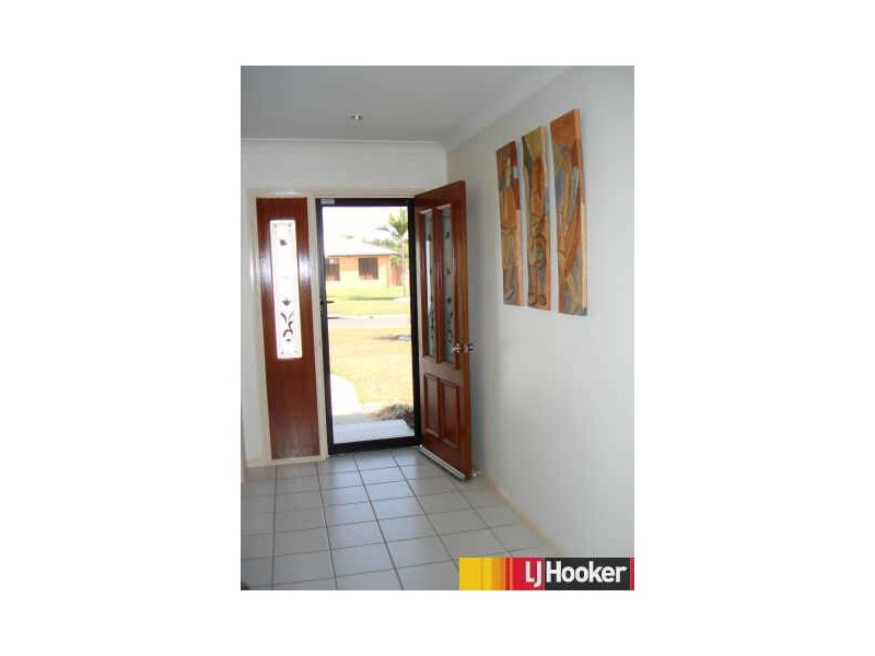 1 Mermaid Street, Shoal Point QLD 4750