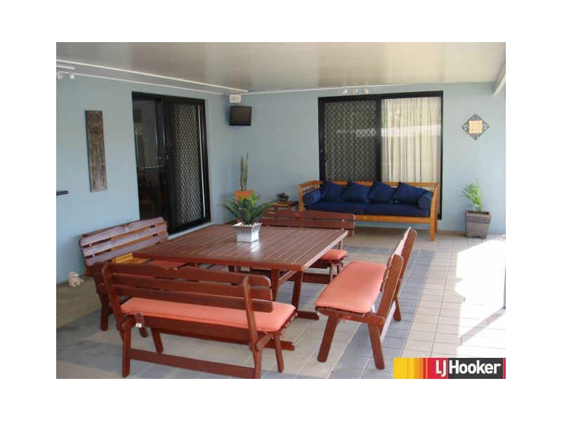 1 Mermaid Street, Shoal Point QLD 4750