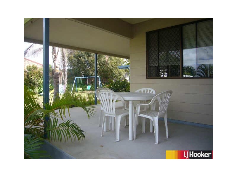 20 Geoffrey Thomas Drive, Bucasia QLD 4750