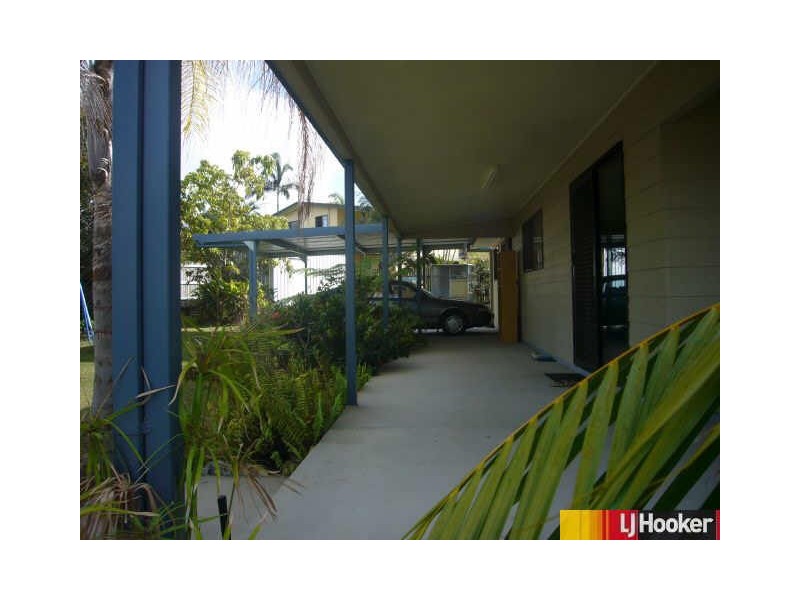 20 Geoffrey Thomas Drive, Bucasia QLD 4750