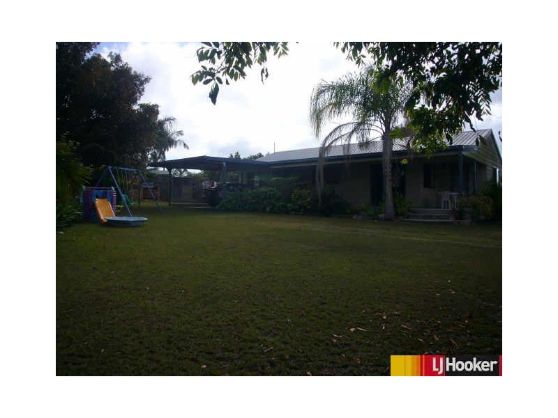 20 Geoffrey Thomas Drive, Bucasia QLD 4750