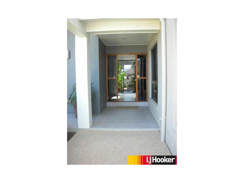 29 Gingham Street, Glenella QLD 4740