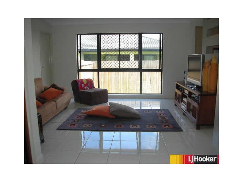 29 Gingham Street, Glenella QLD 4740