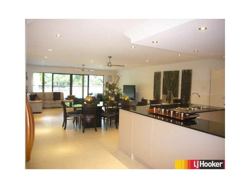 39 Portside Place, Shoal Point QLD 4750