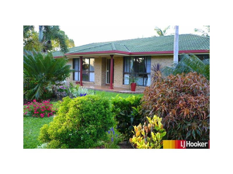 5 Sunset Beach Court, Shoal Point QLD 4750