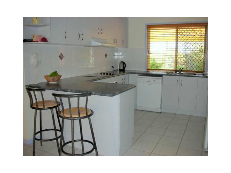 4 The Quarterdeck, Blacks Beach QLD 4740