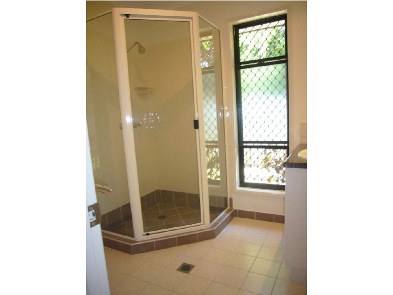 5 Beachside Place, Shoal Point QLD 4750