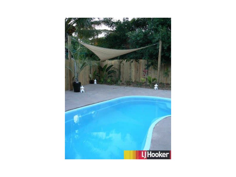 1 Lee Court, Bucasia QLD 4750