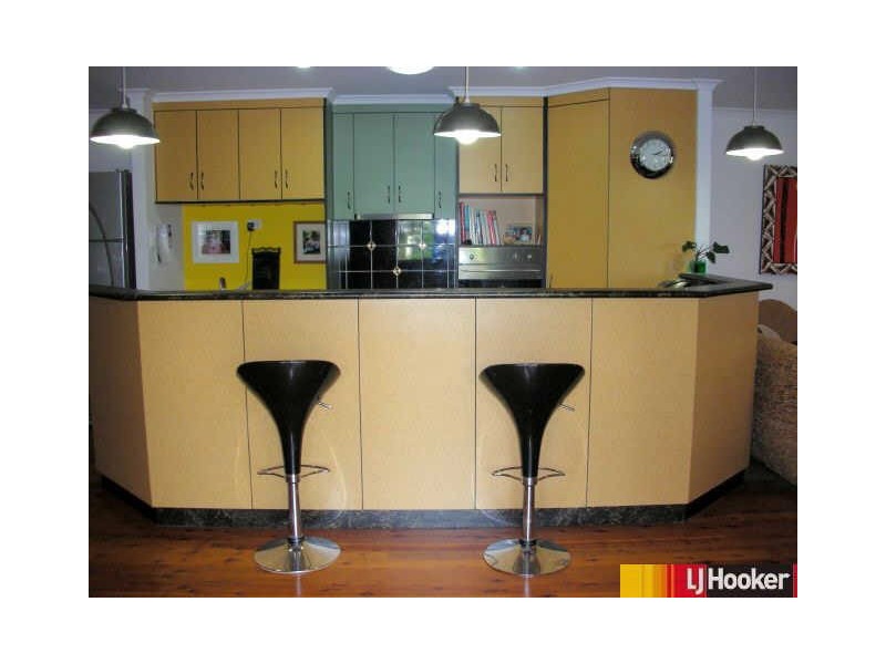 17 Hillcrest Street, Eimeo QLD 4740